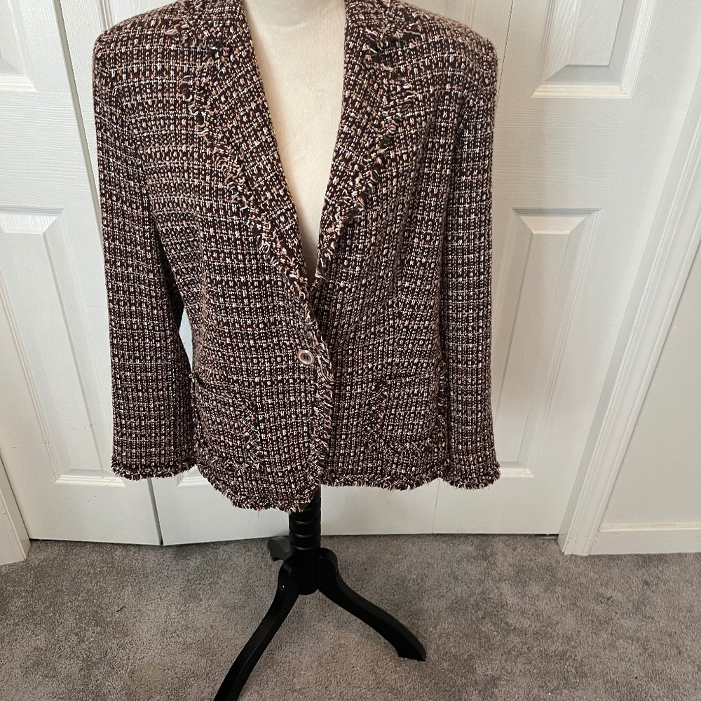 Peter Nygard size 16 tweed jacket